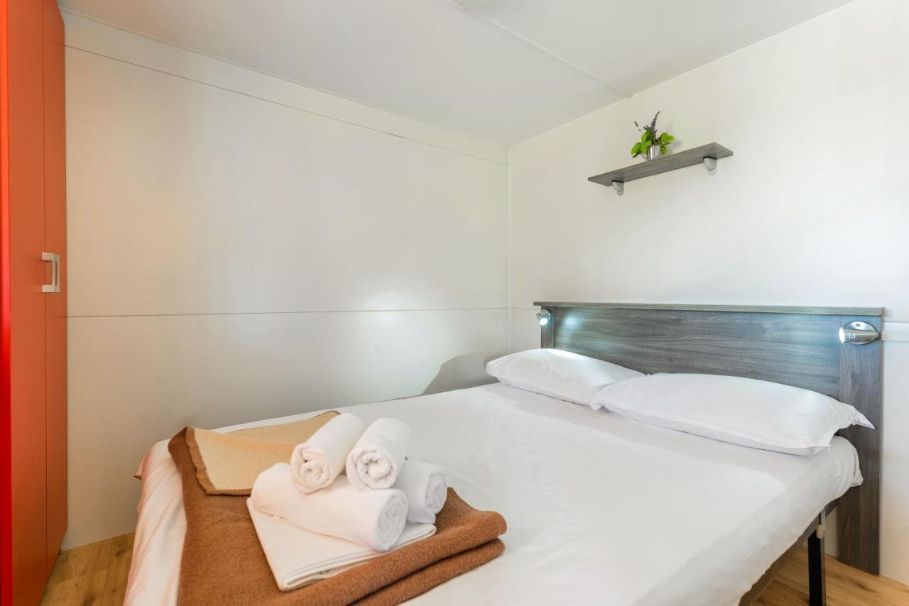Kamp Vira Mobile Homes Đảo Hvar Ngoại thất bức ảnh