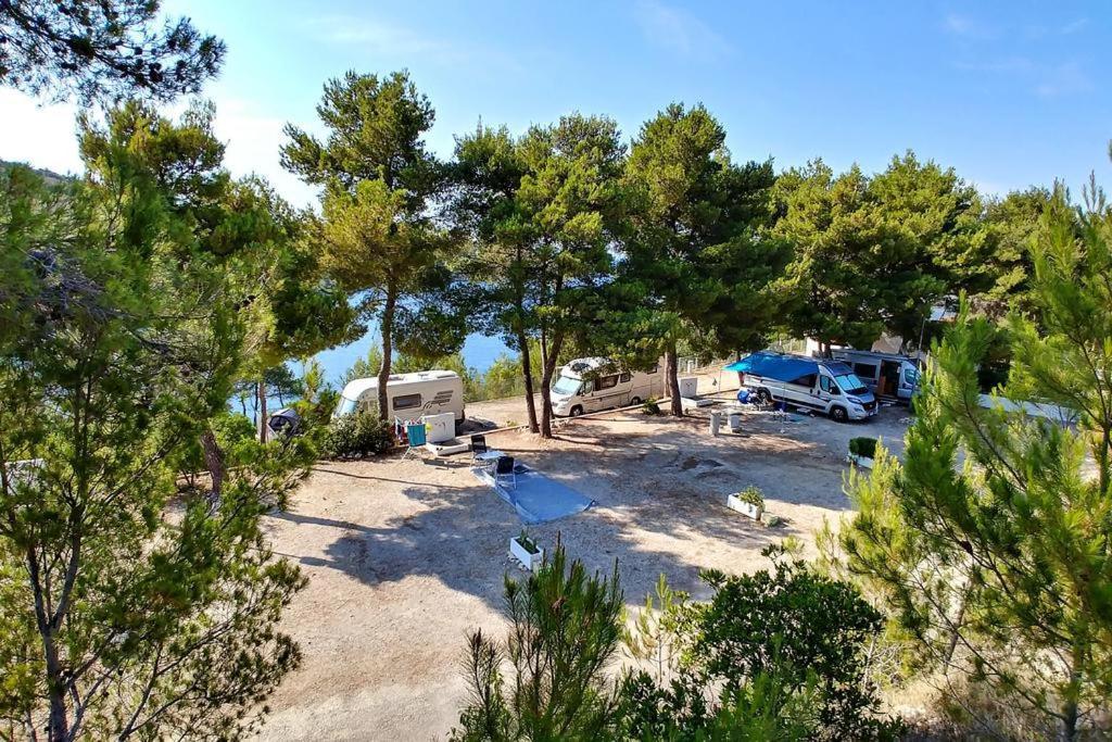 Kamp Vira Mobile Homes Đảo Hvar Ngoại thất bức ảnh