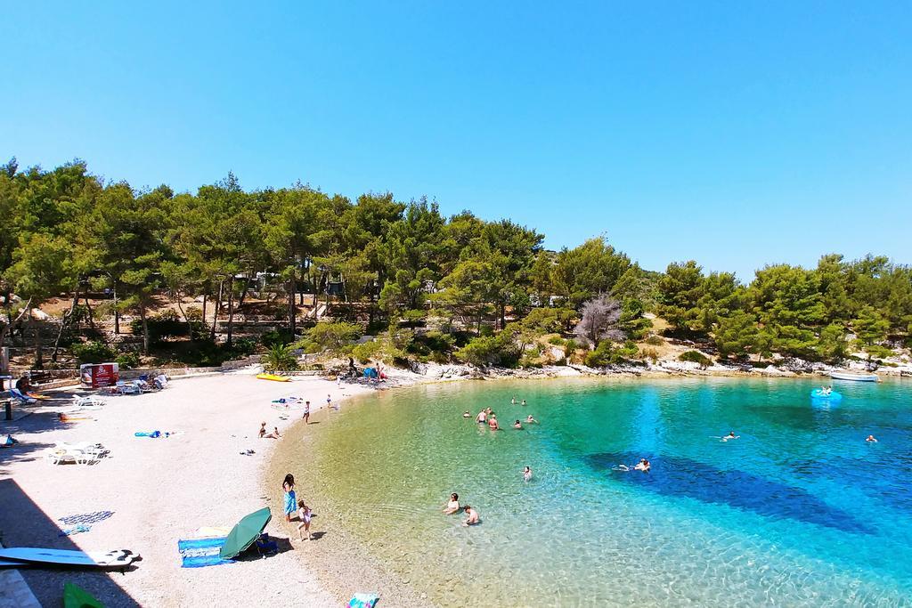 Kamp Vira Mobile Homes Đảo Hvar Ngoại thất bức ảnh